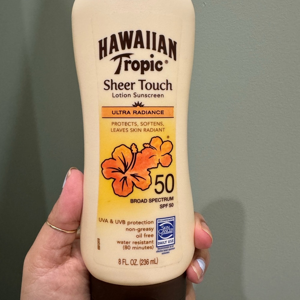 Hawaiian Tropic Sheer Touch Sunscreen SPF 50